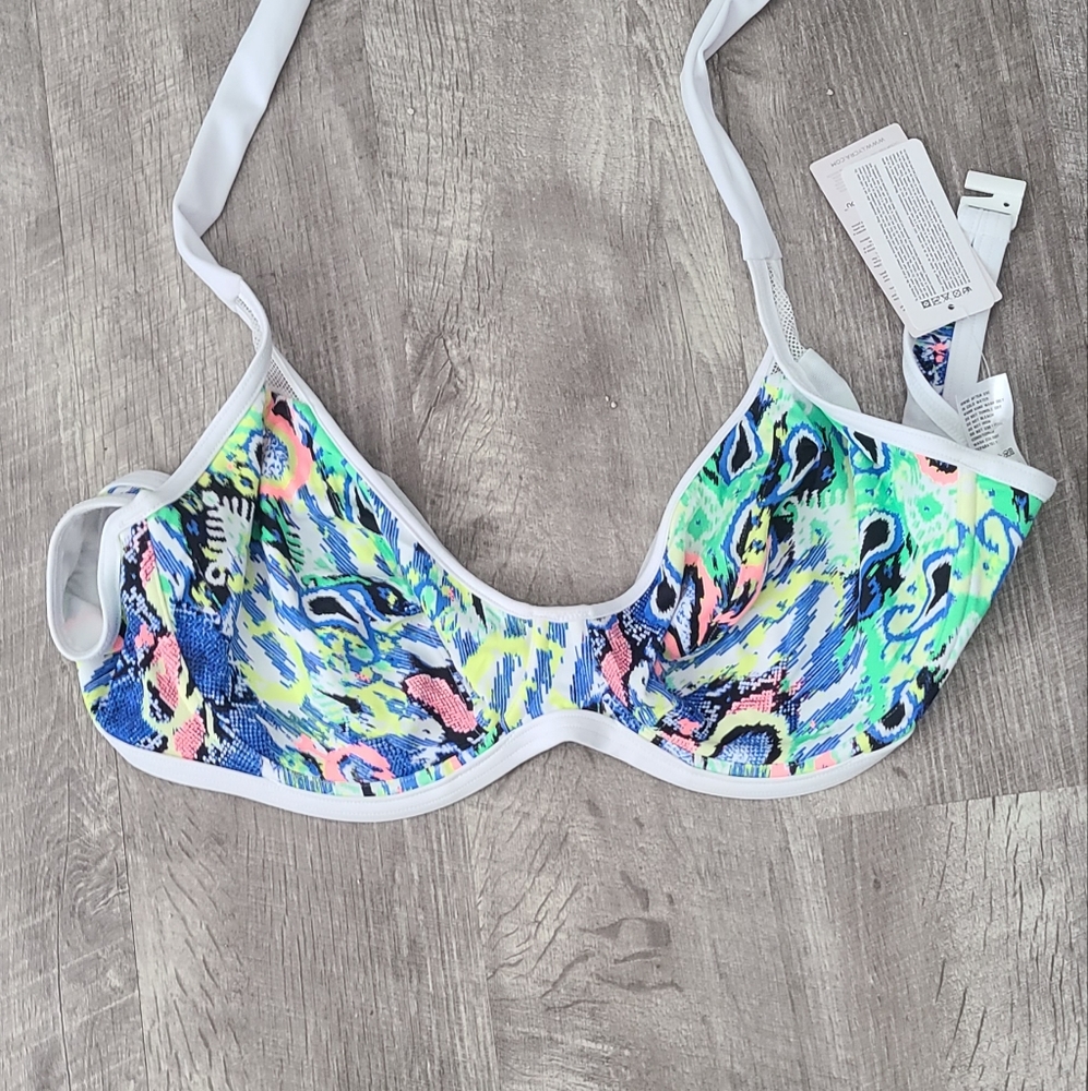 Freya Evolve bikini top, size US 36G, UK 36F